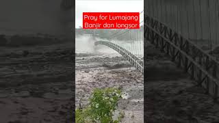 Jembatan di Lumajang ambrol terkena banjir