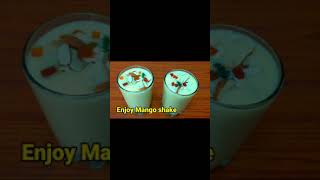 मैंगो मिल्क शेक | Mango Milkshake Recipe #mango  #youtubefeed #YouTubeShorts #trending #mangoshake