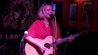 Kyanna Hayes - Lips on Fire (Semi-acoustic live at The Lady Luck, Canterbury)