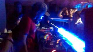 Dj hasc vs tommyknocker aremito pata pata 01-08-09 parte