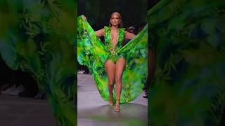 Other Supermodels VS Jennifer Lopez 💚🦚 #shortsfeed #jenniferlopez #supermodel #catwalk