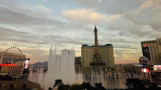 Bellagio Fountain show- god bless the USA