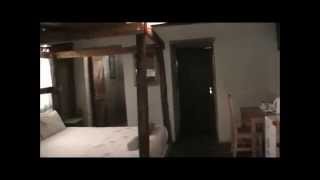 Nkisi Guesthouse, Kang video