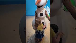 Our little one loved Olaf and he loved her right back.#wdw #Disney #disneyworld #olaf #frozen