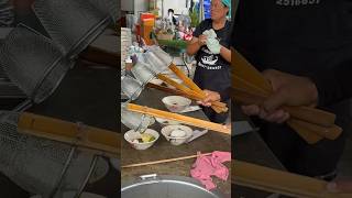 How they do Thai noodle soup on the Boat