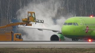 Самолеты S7 Airlines блестят как изумруды, Домодедово 18.11.21.