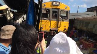 Thailand's  Mae Khlong Train Market