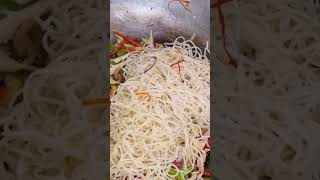 HAKKA NOODLES || street food || trending noodles #youtubeshorts #foodblogger #noodles #shorts