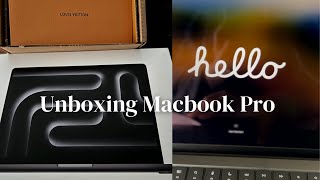 Unboxing MacBook Pro M3 Space Black 14" - Initial Review