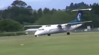 DHC8-300 посадка без переднего шасси! Без жертв! Пилот АС!