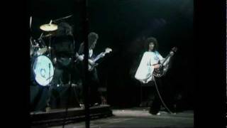 Queen - Stone Cold Crazy (Live at the Rainbow Theater 1974)