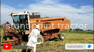 harvaster is pulling out help in other tractor is very bad performance, The video is very good