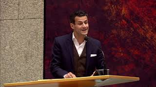 Farid Azarkan (DENK) haalt flink uit naar Thierry Baudet (FvD) over migratiepact