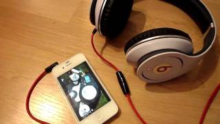 Beats By Dre White Studio headphones Sound Leak Test