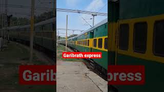 #garibrathexpress #rail #train #viral #locomotive #loco #indianrailway#indian #ytshorts#engine#HOLI