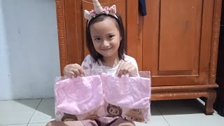 UNBOXING SEPATU DAN BAJU LABUBU