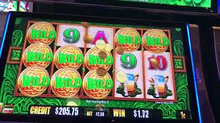 Slot Machine Big Hits/Bonus Play Action