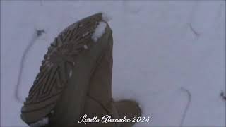 ASMR / Sounds of snow under my driftwood Ugg Classic Ultra Mini Platform ❄️