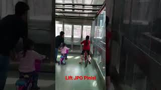 Lift JPO Pinisi