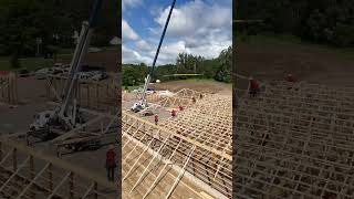 Setting trusses for a 80x242 horse arena #barn #automobile #timberbuilding #helping #farming