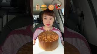 Eat emoticons,eat you bite by bite,the co-pilot eats snacks#food #shortvideo #Eat emoticons