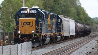 CSX B722 and friendly engineers in Ashland Ma 8/29/17