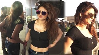 Urvashi Rautela Look Very Attractive At Mumbai Airport