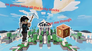 Halloween lucky blocks are funnily powerful #roblox #robloxbedwars