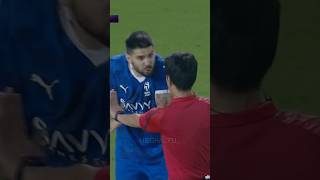 الاتحاد الاسيوي ليزال يسرق الهلال بالامس هناك اربع ركلات جزاء+هدف لم يحتسب من الحكم لكوري امام السد