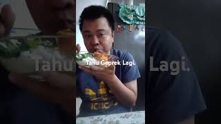 Andy Balala Makan Tahu Geprek Lagi. #shortsvideo