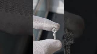 Round Cut Solitaire Engagement Ring