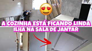 DIÁRIO DE OBRA #12 / A COZINHA ESTÁ LINDA, COMPRAMOS OS REVESTIMENTOS DA ÁREA EXTERNA, ILHA TOP 😱