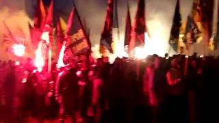 Фаєри в хвості колони біля Лаври. Марш Азова 14.10.16