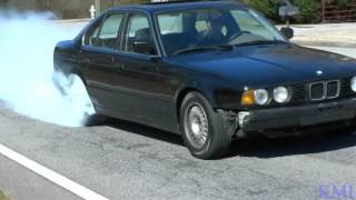 BMW E34 525i street burnout!