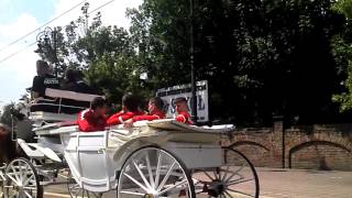 Cracovia 2013 - Przejazd dorożkami na stadion (prezentacja drużyny)