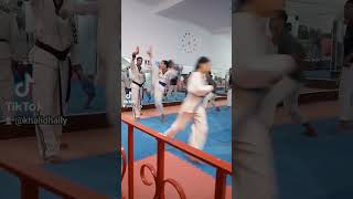 école 🏫 Khalid Hally de taekwondo