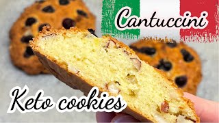 Low carb almond cookies recipe. Italian cantuccini / biscotti with blueberries, almond flour