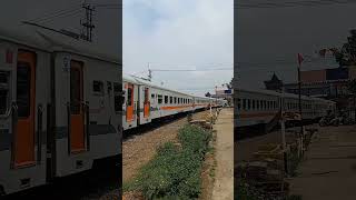 Dri St.Cicalengka kmbli brngkta KA.Commutr Line Garu mnju Purwakarta prlhan2 tpi pasti..