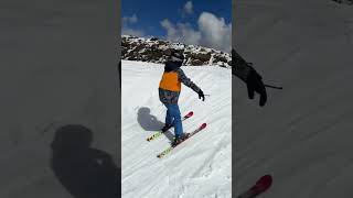 Alex and Sandra relax in the mountains and ski