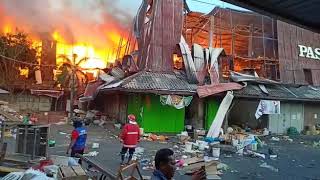 Pasar legi solo terbakar