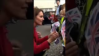 Kate Middleton Chatting With Some Children #shorts #katemiddleton