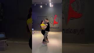 2022.04.13 Bachata Lessons - Chest Roll (by counting)