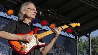 Sonny Landreth - "True Blue" (Live at the 2017 Dallas International Guitar Show)