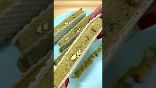 Quick and Easy Saffron Pistachio Ice Cream Sandwich - Bastani zaferani Mozi