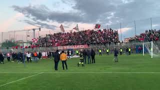 Latina Bari 0-1 finalmente è Serie B, festeggiamenti sotto la curva