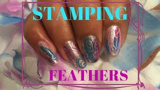 STAMPED FEATHER MANI