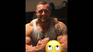 Muscle god Guy Harding hard flex