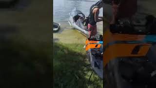 ELECTRIC REMOTE CONTROL WAKE BOARDS GO CRAZY!!! SEA BREACHERS JETSKIS BOATS LAKE #Shorts