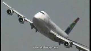 Boeing 747 performing aerobatics