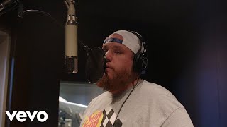 Luke Combs - Tattoo On A Sunburn